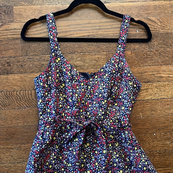 JCREW Printed tiered maxi dress in linen-cotton - Picture 2 of 10